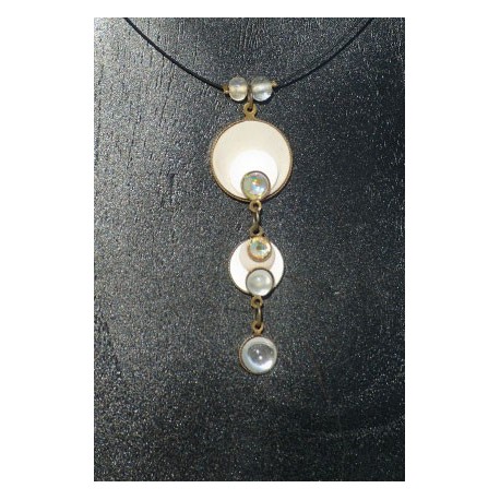 Collier Trio 5